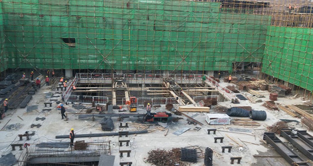 中建八局 . 尼山会堂桁架顶项目 picture